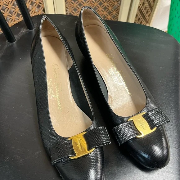 Vintage Ferragamo Vara kitten heels black leather bow pumps 90s classic - Picture 2 of 8